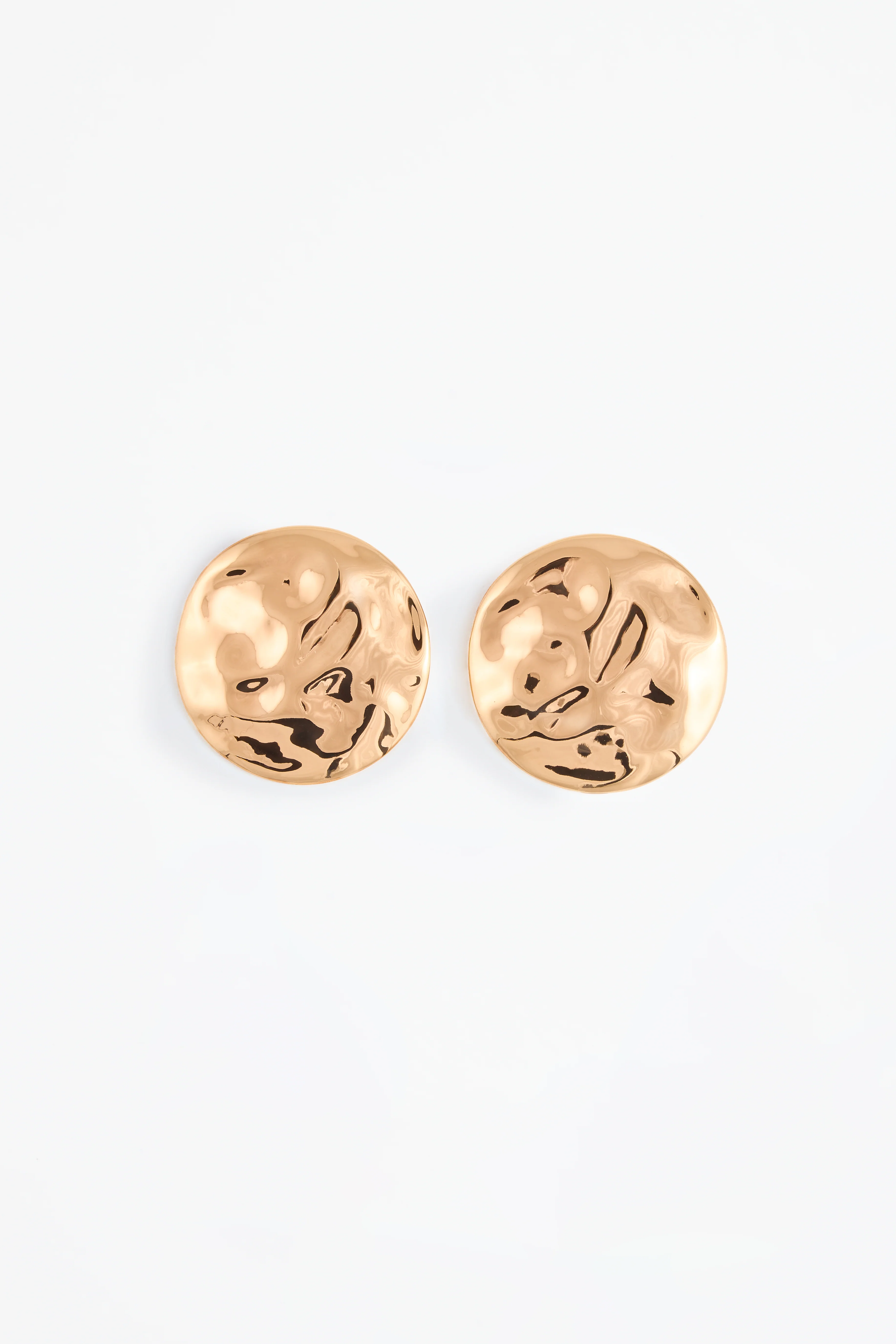 1137-hammered-disc-earring-gold-1.webp Hammered Disc Earring (Gold)
