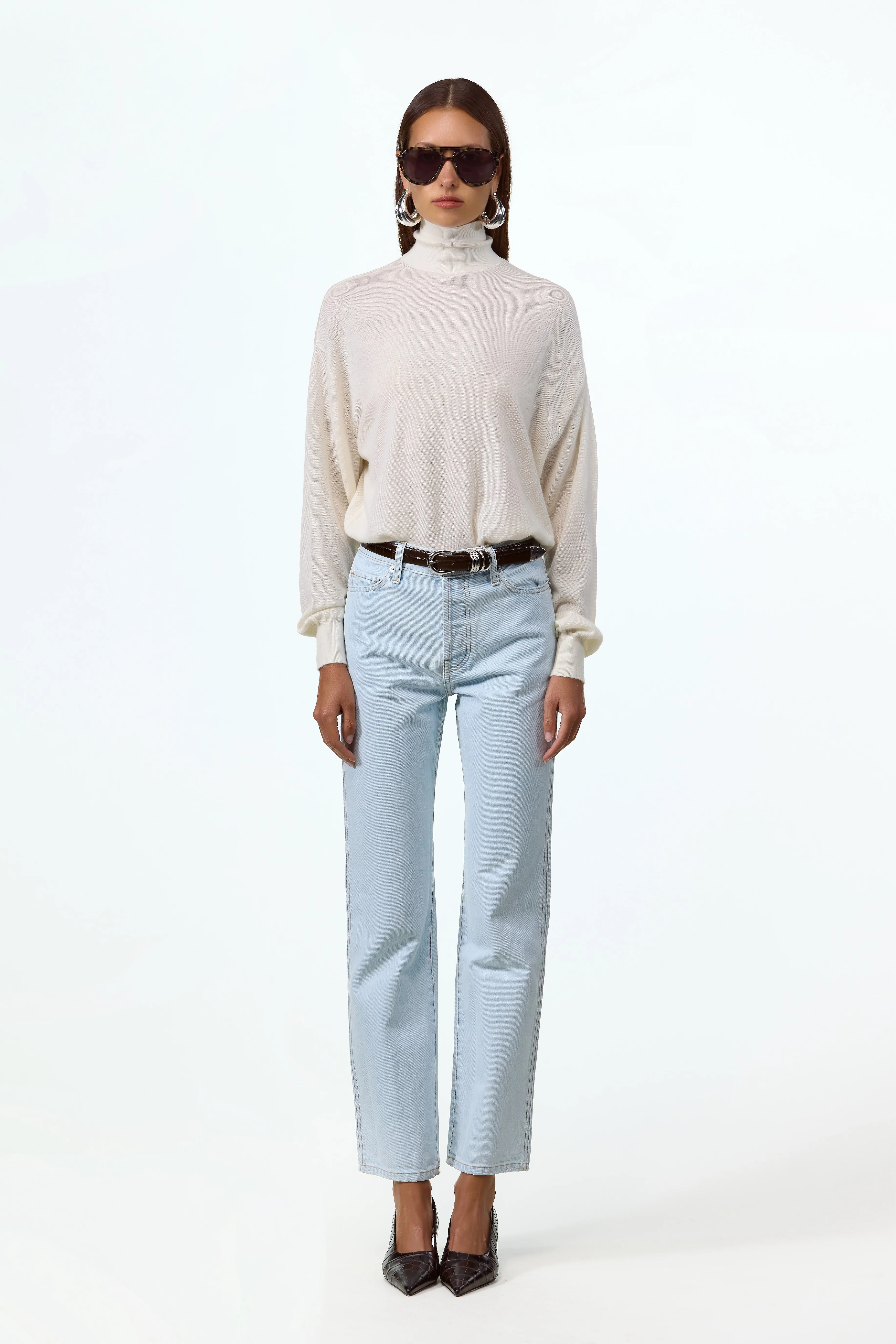 1537-the-straight-ankle-jean-vintage-light-1.webp The Straight Ankle Jean (Vintage Light)