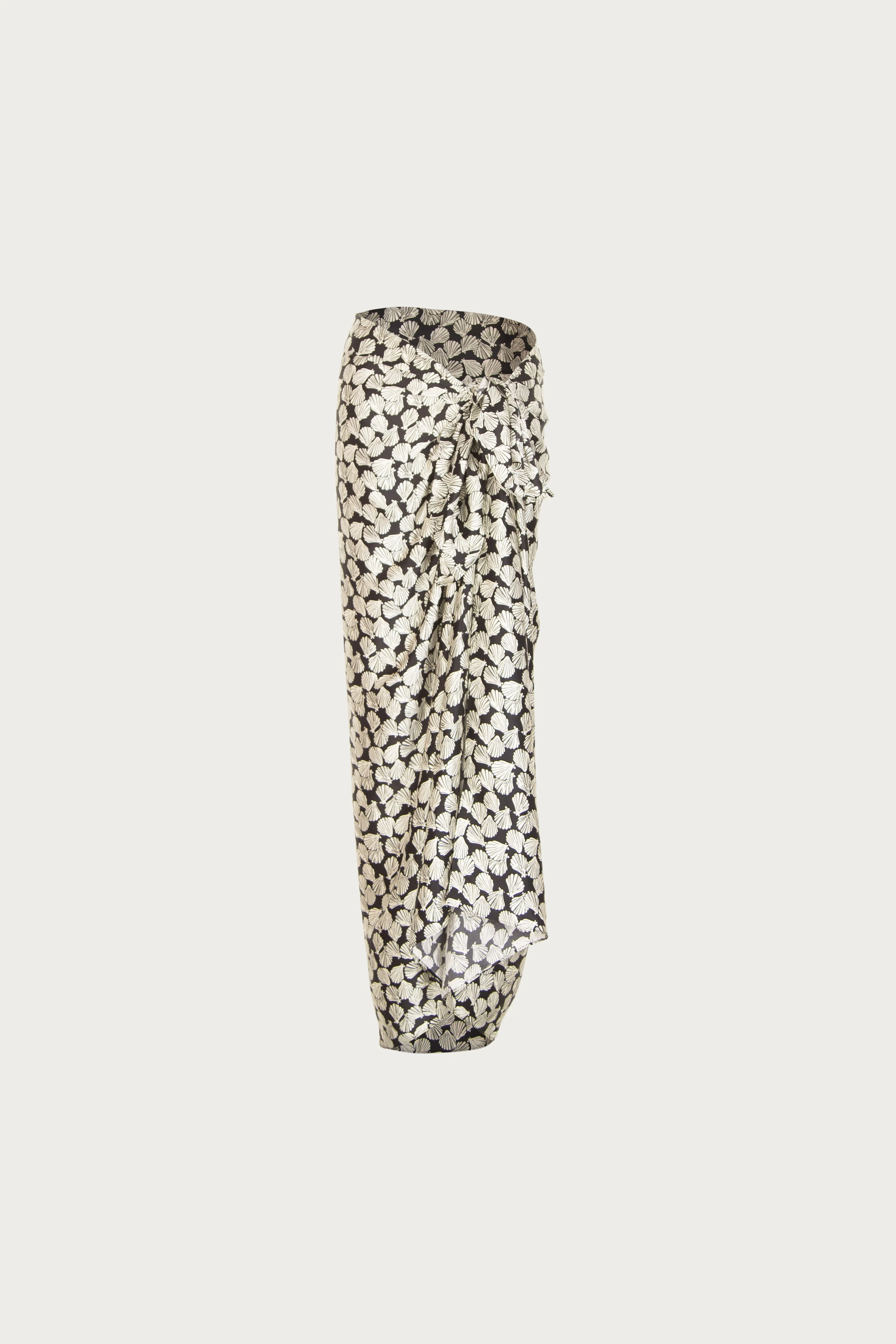 2021-silk-sarong-palm-beach-shell-1.webp Silk Sarong (Palm Beach Shell)