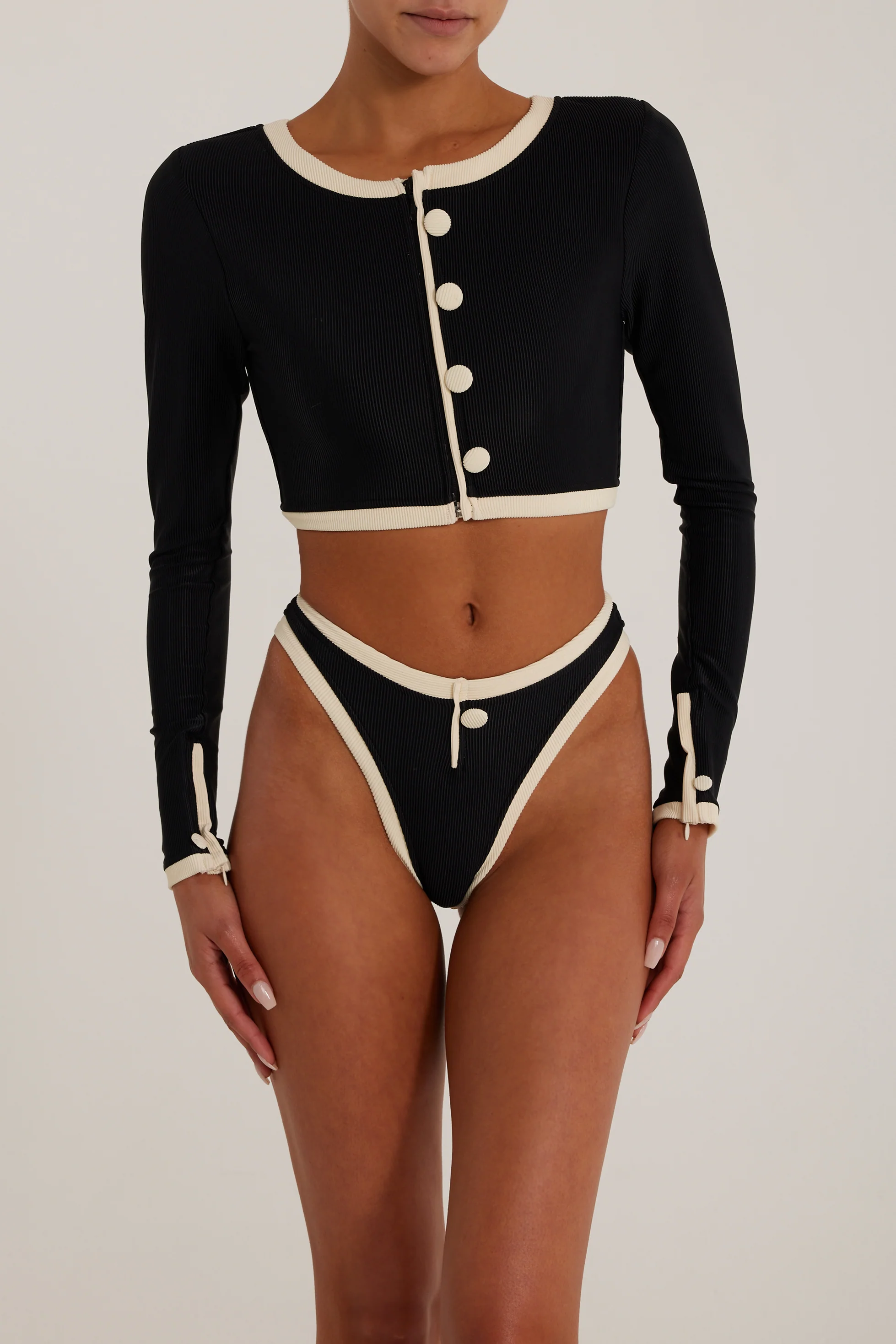 3622-the-grace-rashguard-ribbed-black-cream-4.webp The Grace Rashguard (Ribbed Black/Cream)
