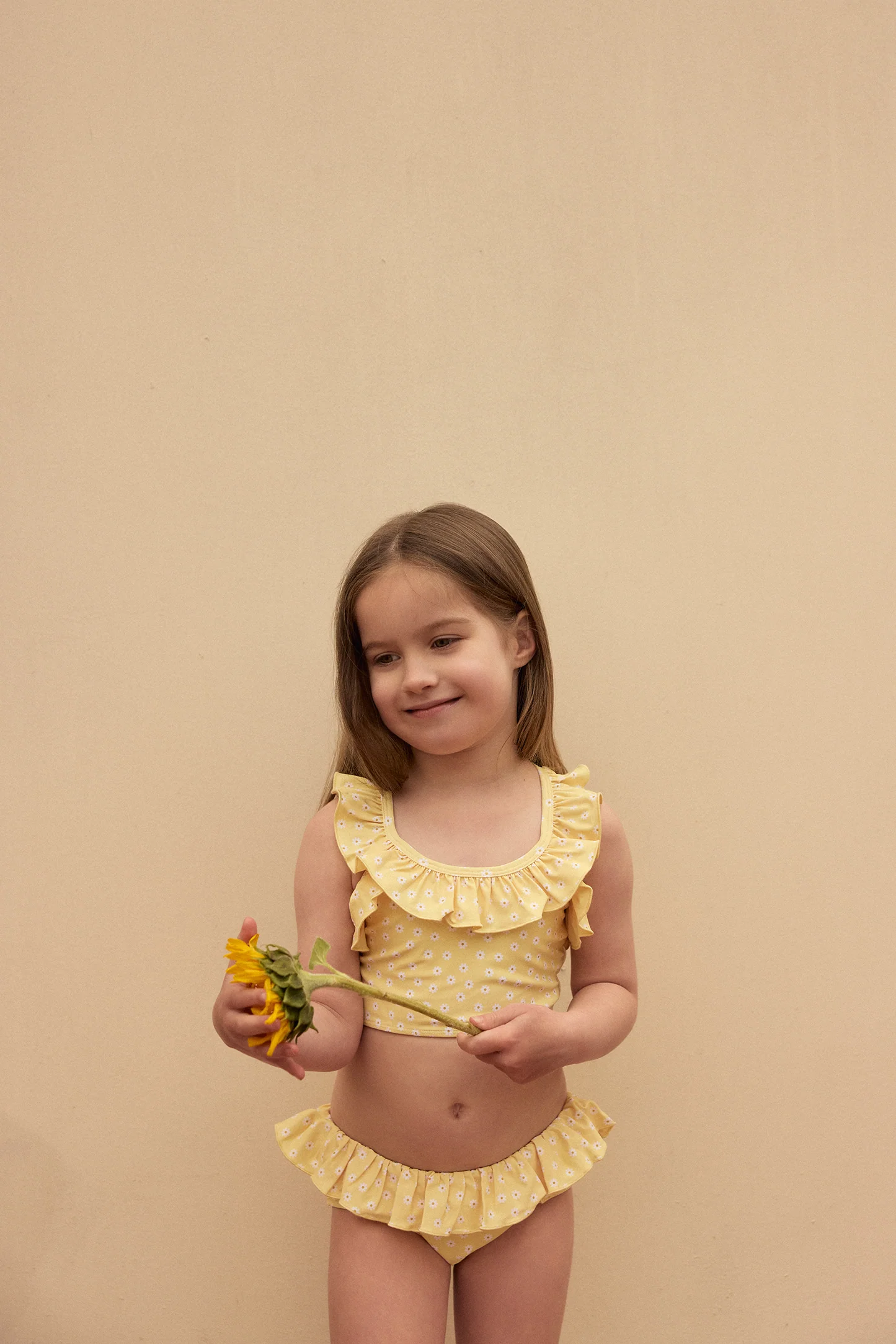 4067-flounce-bottom-yellow-daisy-2.webp flounce bottom (yellow daisy)