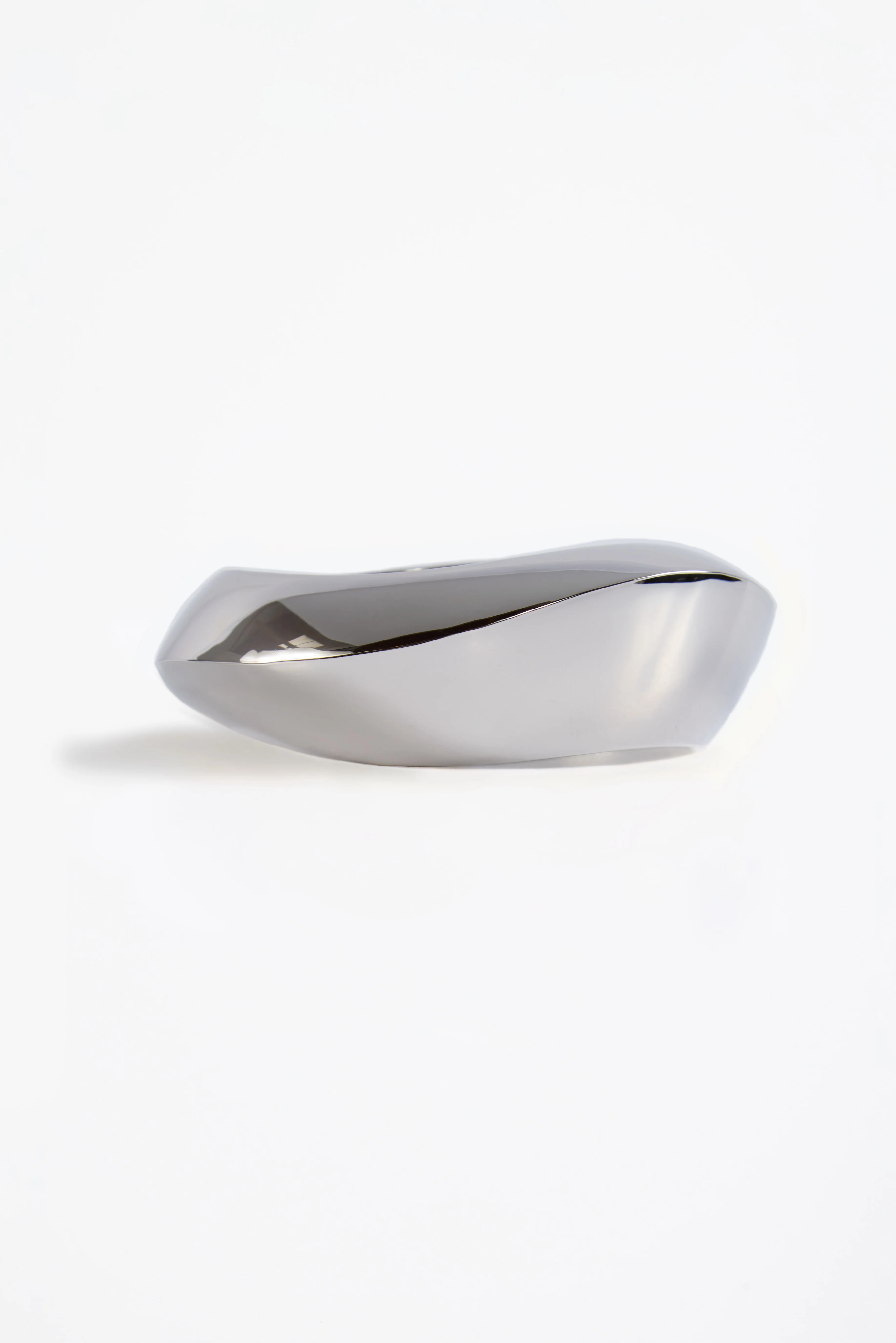 83-wave-bangle-silver-1.webp Wave Bangle (Silver)